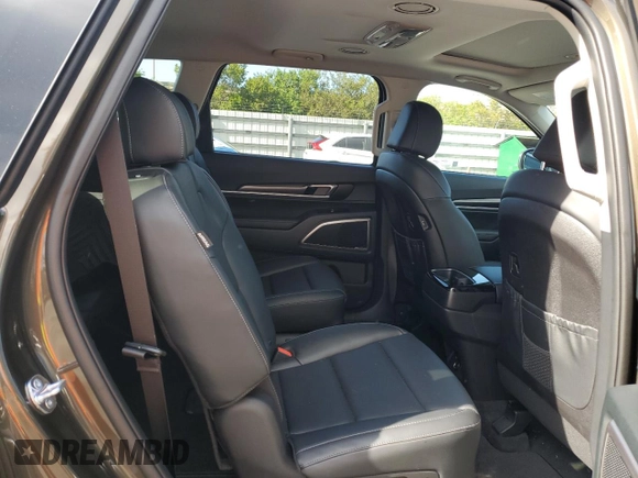2025 Kia Telluride S with VIN 5XYP64GCXSG612966, listed as a Copart auction lot 51367835 with 105 mi miles and Salvage Title. Bid and sale history available at DreamBid. Image 11.
