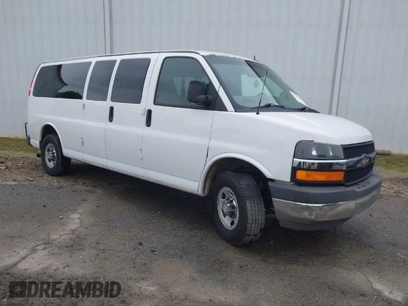 2015 Chevrolet Express Passenger LT with VIN 1GAZG1FG5F1205323, listed as a IAAI auction lot 41917128 with 194,773 mi miles and . Bid and sale history available at DreamBid. Image 1.