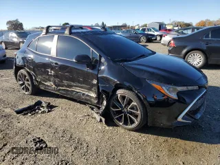 2020 Toyota Corolla Hatchback XSE with VIN JTNC4RBE7L3099400, listed as a Copart auction lot 82152384 with 60,695 mi miles and Salvage Title. Bid and sale history available at carsss.com. Image 4.