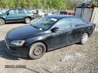2011 Volkswagen Jetta Sedan SE w/Convenience & Sunroof PZEV with VIN 3VWDZ7AJ2BM339007, listed as a Copart auction lot 53679025 with 0 mi miles and Salvage Title. Bid and sale history available at carsss.com. Image 1.