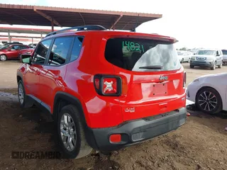 2018 Jeep Renegade Latitude z VIN ZACCJABB8JPJ64054, wystawiony jako IAAI lot #42405048 z przebiegiem 84 708 mil mil oraz . Historia ofert i sprzedaży dostępna na DreamBid. Obrazek 3.