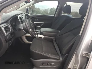 2018 Nissan Titan Pro-4X z VIN 1N6AA1E54JN526306, wystawiony jako Copart lot #79305374 z przebiegiem 155 179 mil mil oraz Szkoda całkowita • Salvage title. Historia ofert i sprzedaży dostępna na DreamBid. Obrazek 7.
