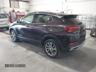 2021 Buick Encore GX Essence z VIN KL4MMGSL1MB150807, wystawiony jako IAAI lot #42650838 z przebiegiem 46 076 mil mil oraz . Historia ofert i sprzedaży dostępna na DreamBid. Obrazek 3.