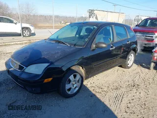2006 Ford Focus S z VIN 1FAHP37N46W256803, wystawiony jako IAAI lot #41321856 z przebiegiem 99 657 mil mil oraz . Historia ofert i sprzedaży dostępna na DreamBid. Obrazek 2.