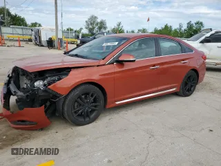 2015 Hyundai Sonata Sport z VIN 5NPE34AB9FH105118, wystawiony jako Copart lot #56419065 z przebiegiem 124 137 mil mil oraz Szkoda całkowita • Salvage title. Historia ofert i sprzedaży dostępna na DreamBid. Obrazek 1.