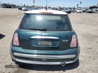 2002 MINI Hardtop with VIN WMWRC33442TC35176, listed as a Copart auction lot 65486135 with 58,504 mi miles and Clean title. Bid and sale history available at DreamBid. Image 6.