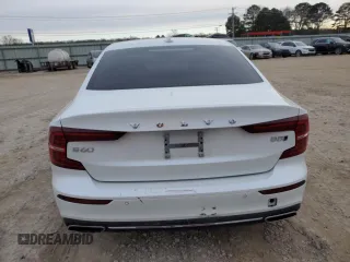 2022 Volvo S60 Plus Dark Theme with VIN 7JRL12TL8NG172207, listed as a Copart auction lot 89245285 with 59,228 mi miles and Salvage Title. Bid and sale history available at carsss.com. Image 6.