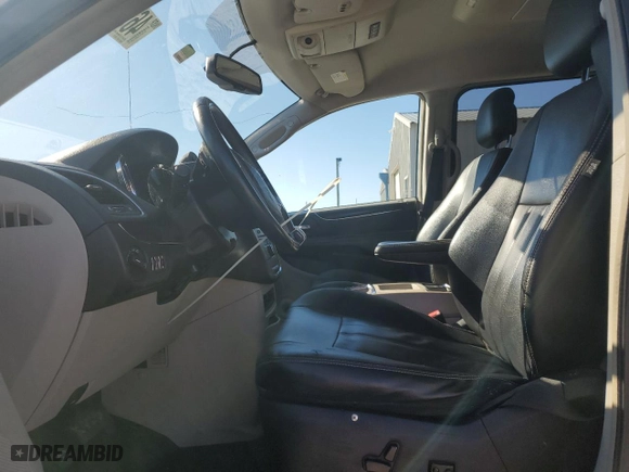 2013 Chrysler Town & Country Touring with VIN 2C4RC1BG6DR803051, listed as a Copart auction lot 46927515 with 150,559 mi miles and Salvage Title. Bid and sale history available at carsss.com. Image 7.