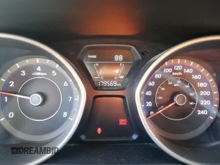 2016 Hyundai Elantra SE with VIN 5NPDH4AE8GH683400, listed as a Copart auction lot 51216025 with 179,569 mi miles and Salvage title. Bid and sale history available at DreamBid. Image 9.