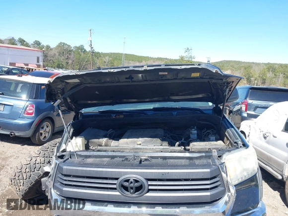 2014 Toyota Tundra 4WD Truck SR5 with VIN 5TFDW5F15EX337114, listed as a IAAI auction lot 41734727 with 209,163 mi miles. Bid and sale history available at carsss.com. Image 10.