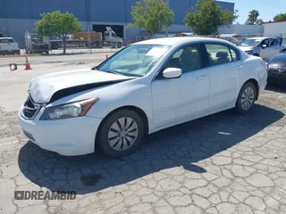 2008 Honda Accord LX z VIN 1HGCP26318A103067, wystawiony jako IAAI lot #42273183 z przebiegiem 109 094 mil mil oraz . Historia ofert i sprzedaży dostępna na DreamBid. Obrazek 17.