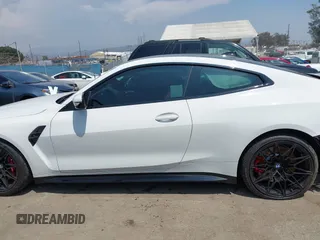 2022 BMW M4 Competition z VIN WBS33AZ04NCJ20752, wystawiony jako IAAI lot #42153801 z przebiegiem 9523 mil mil oraz . Historia ofert i sprzedaży dostępna na DreamBid. Obrazek 15.