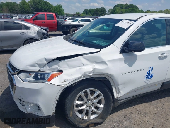 2020 Chevrolet Traverse LS z VIN 1GNERFKW8LJ262886, wystawiony jako IAAI lot #42124771 z przebiegiem 22 357 mil mil oraz . Historia ofert i sprzedaży dostępna na DreamBid. Obrazek 17.