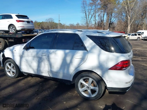 2017 Mercedes-Benz GLE with VIN 4JGDA5HB3HA949075, listed as a IAAI auction lot 41455093 with NaN miles. Bid and sale history available at carsss.com. Image 14.