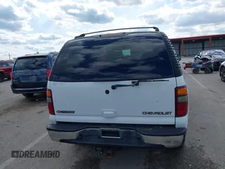 2002 Chevrolet Tahoe Z71 z VIN 1GNEK13Z32R326011, wystawiony jako IAAI lot #42181335 z przebiegiem 315 321 mil mil oraz . Historia ofert i sprzedaży dostępna na DreamBid. Obrazek 16.