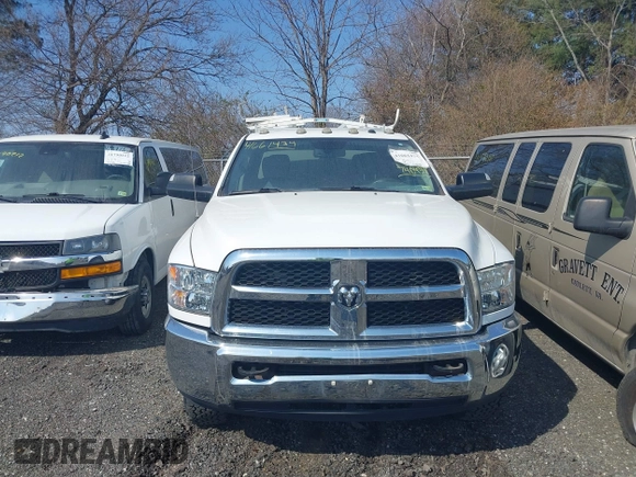 2017 Ram 2500 Tradesman with VIN 3C6UR5HJ5HG740434, listed as a IAAI auction lot 41661434 with 92,465 mi miles and . Bid and sale history available at DreamBid. Image 12.