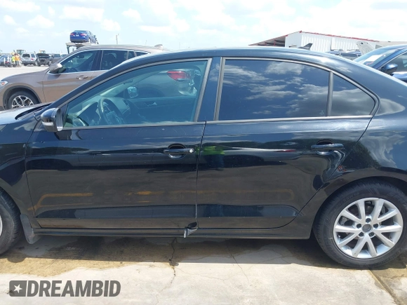 2012 Volkswagen Jetta SE with VIN 3VWDP7AJ6CM391733, listed as a IAAI auction lot 42732512 with 158,183 mi miles and . Bid and sale history available at DreamBid. Image 15.