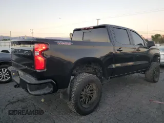 2020 Chevrolet Silverado 1500 LT Trail Boss with VIN 1GCPYFEL4LZ290952, listed as a Copart auction lot 84204744 with 125,782 mi miles and Non Repairable. Bid and sale history available at carsss.com. Image 3.