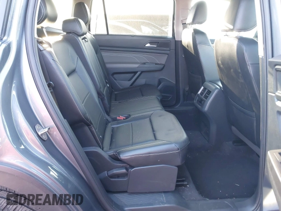 2022 Volkswagen Atlas SE with VIN 1V2DP2CA9NC533465, listed as a IAAI auction lot 41108974 with 74,684 mi miles and . Bid and sale history available at DreamBid. Image 6.
