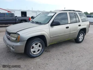 2002 Chevrolet TrailBlazer LTZ with VIN 1GNDS13S422222859, listed as a IAAI auction lot 42001726 with 288,530 mi miles. Bid and sale history available at carsss.com. Image 2.