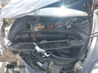 2020 Tesla Model 3 Standard Range Plus z VIN 5YJ3E1EA9LF738102, wystawiony jako IAAI lot #42107744 z przebiegiem 73 294 mil mil oraz . Historia ofert i sprzedaży dostępna na DreamBid. Obrazek 10.