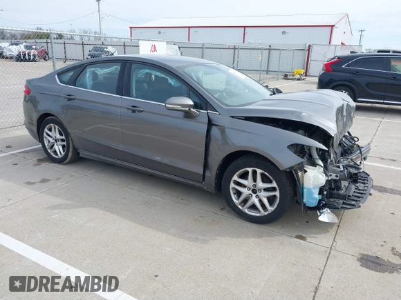 2013 Ford Fusion SE with VIN 3FA6P0HR2DR250053, listed as a IAAI auction lot 41860234 with 153,847 mi miles. Bid and sale history available at carsss.com. Image 1.