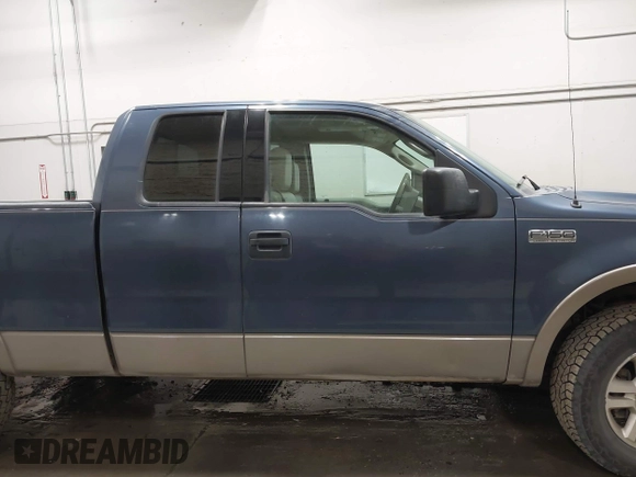 2004 Ford F-150 XLT with VIN 1FTPX14524NB84856, listed as a IAAI auction lot 41929389 with 207,151 mi miles. Bid and sale history available at carsss.com. Image 13.