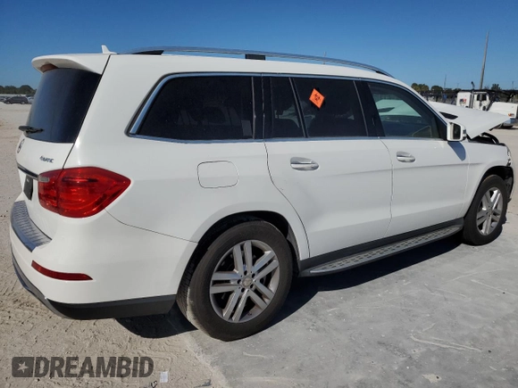 2016 Mercedes-Benz GL with VIN 4JGDF6EE7GA643498, listed as a Copart auction lot 82463104 with 0 mi miles and Salvage Title. Bid and sale history available at carsss.com. Image 3.