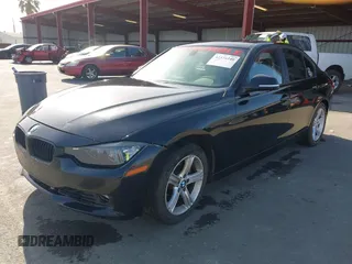 2014 BMW 3 Series 328i z VIN WBA3A5G54ENP31921, wystawiony jako IAAI lot #42374240 z przebiegiem 148 671 mil mil oraz . Historia ofert i sprzedaży dostępna na DreamBid. Obrazek 2.