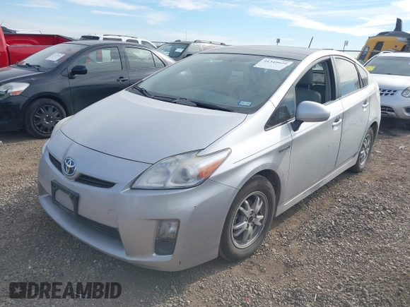 2010 Toyota Prius II with VIN JTDKN3DUXA1142117, listed as a IAAI auction lot 41349929 with 281,934 mi miles. Bid and sale history available at carsss.com. Image 2.