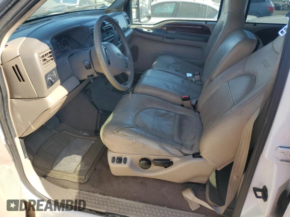 2000 Ford Super Duty F-250 XL with VIN 1FTNW21S1YED65639, listed as a Copart auction lot 74377194 with 158,387 mi miles and Salvage Title. Bid and sale history available at carsss.com. Image 7.