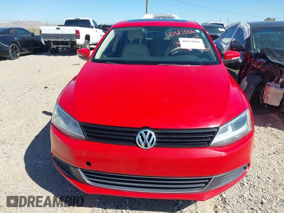 2014 Volkswagen Jetta Sedan SE w/Connectivity/Sunroof PZEV with VIN 3VWD17AJ0EM378030, listed as a IAAI auction lot 40612066 with 179,808 mi miles. Bid and sale history available at carsss.com. Image 12.