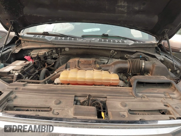 2015 Ford F-150 XLT with VIN 1FTEW1EP3FFB27105, listed as a IAAI auction lot 41278933 with 194,664 mi miles. Bid and sale history available at carsss.com. Image 10.
