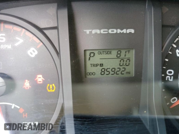 2017 Toyota Tacoma SR z VIN 5TFRX5GN9HX077664, wystawiony jako IAAI lot #42398493 z przebiegiem 85 922 mil mil oraz . Historia ofert i sprzedaży dostępna na DreamBid. Obrazek 1.