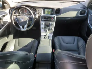 2017 Volvo S60 Dynamic с VIN YV126MFL7H2433096, выставлен на аукционе Copart как лот 54160865 с пробегом 89 212 миль миль и Списание • Salvage title. История ставок и продаж доступна на DreamBid. Изображение 8.