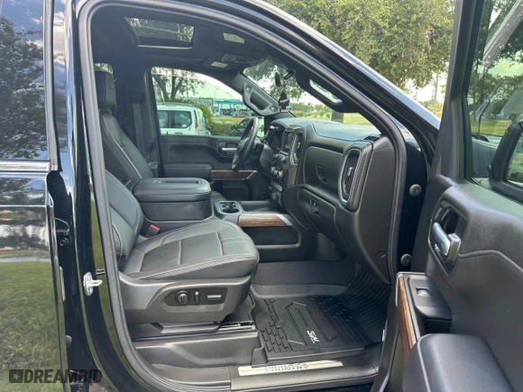 2022 Chevrolet Silverado 1500 LTD High Country with VIN 1GCUYHEL1NZ168406, listed as a Copart auction lot 88284025 with 47,507 mi miles and Clean Title. Bid and sale history available at carsss.com. Image 5.