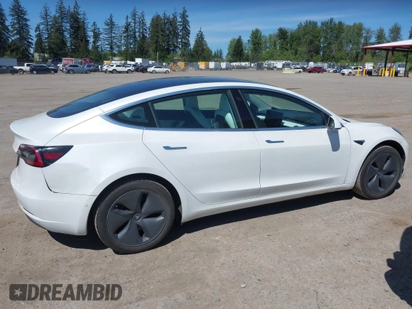2020 Tesla Model 3 Standard Range Plus z VIN 5YJ3E1EA5LF615350, wystawiony jako IAAI lot #42194363 z przebiegiem 123 327 mil mil oraz . Historia ofert i sprzedaży dostępna na DreamBid. Obrazek 13.