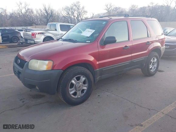 2003 Ford Escape XLT Popular 2 with VIN 1FMYU93143KC54170, listed as a IAAI auction lot 41763124 with 271,432 mi miles. Bid and sale history available at carsss.com. Image 2.