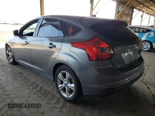 2014 Ford Focus SE z VIN 1FADP3K20EL363391, wystawiony jako Copart lot #52556335 z przebiegiem 111 614 mil mil oraz Tytuł czysty. Historia ofert i sprzedaży dostępna na DreamBid. Obrazek 2.