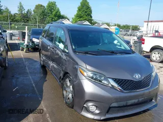 2017 Toyota Sienna SE with VIN 5TDXZ3DC4HS799333, listed as a IAAI auction lot 42424153 with 110,792 mi miles and . Bid and sale history available at DreamBid. Image 1.