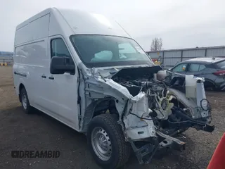 2021 Nissan NV Cargo SV z VIN 1N6BF0LY8MN809146, wystawiony jako IAAI lot #42005532 z przebiegiem 31 869 mil mil oraz . Historia ofert i sprzedaży dostępna na DreamBid. Obrazek 1.