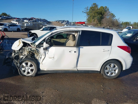 2009 Nissan Versa 1.8 SL with VIN 3N1BC13E59L387306, listed as a IAAI auction lot 41322295 with 1 mi miles. Bid and sale history available at carsss.com. Image 14.