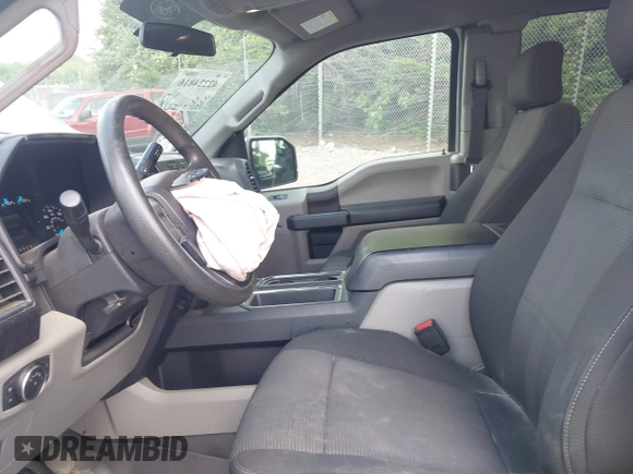 2017 Ford F-150 XL z VIN 1FTEX1EP5HFC32258, wystawiony jako IAAI lot #42224816 z przebiegiem 68 263 mil mil oraz . Historia ofert i sprzedaży dostępna na DreamBid. Obrazek 5.
