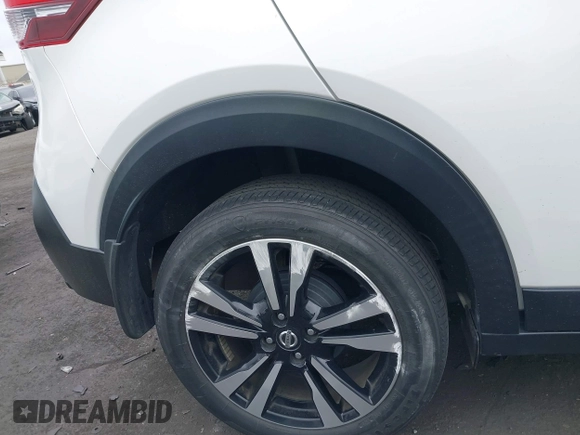 2020 Nissan Kicks SR z VIN 3N1CP5DV2LL543887, wystawiony jako IAAI lot #42153454 z przebiegiem 25 573 mil mil oraz . Historia ofert i sprzedaży dostępna na DreamBid. Obrazek 19.