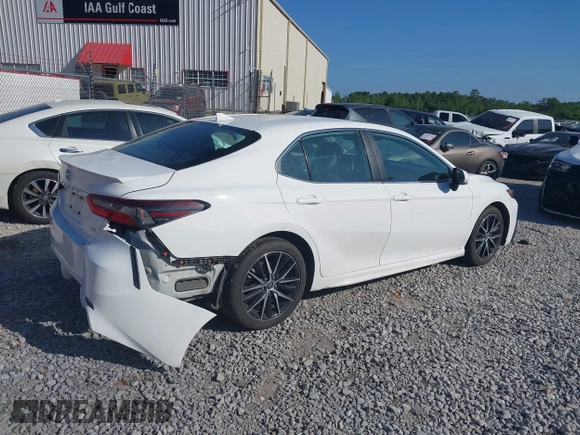 2023 Toyota Camry SE with VIN 4T1G11AKXPU768990, listed as a IAAI auction lot 42118544 with 53,064 mi miles. Bid and sale history available at carsss.com. Image 4.