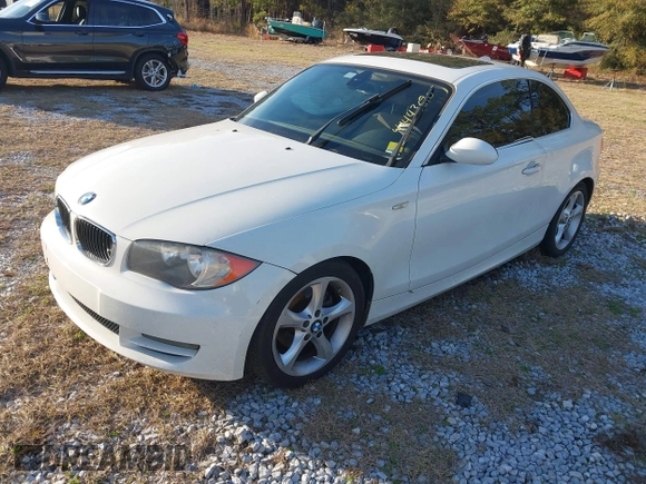 2009 BMW 1 Series 128i with VIN WBAUP93579VF49106, listed as a IAAI auction lot 41443690 with Not provided miles and . Bid and sale history available at DreamBid. Image 17.