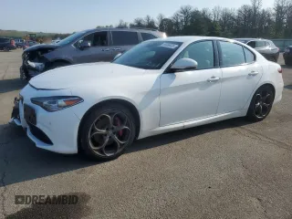 2020 Alfa Romeo Giulia Ti Sport with VIN ZARFANBN6L7631074, listed as a Copart auction lot 59030635 with 43,770 mi miles and Salvage title. Bid and sale history available at DreamBid. Image 1.