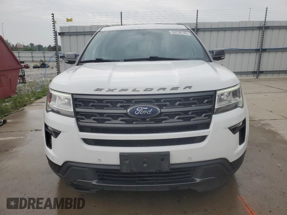 2019 Ford Explorer XLT with VIN 1FM5K8D88KGB05292, listed as a Copart auction lot 59758145 with 97,353 mi miles and Salvage title. Bid and sale history available at DreamBid. Image 5.
