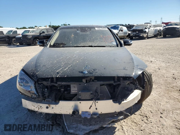 2020 Mercedes-Benz S 63 AMG z VIN WDDUG8JB6LA527136, wystawiony jako Copart lot #79219424 z przebiegiem Nie podano mil oraz Szkoda całkowita • Salvage title. Historia ofert i sprzedaży dostępna na DreamBid. Obrazek 5.