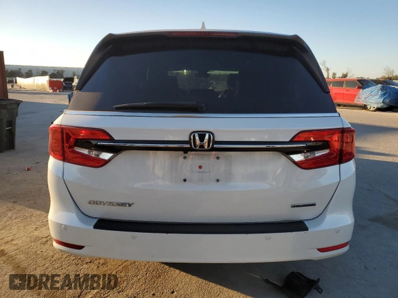 2021 Honda Odyssey Touring with VIN 5FNRL6H80MB004469, listed as a Copart auction lot 87837905 with 54,472 mi miles and Non Repairable. Bid and sale history available at carsss.com. Image 6.